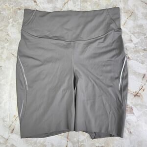 Lululemon Womens Gray Base Pace High-Rise Reflective Short 8" Size 10 Stretch